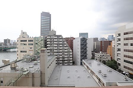 バルコニーからの眺め(南西方向)