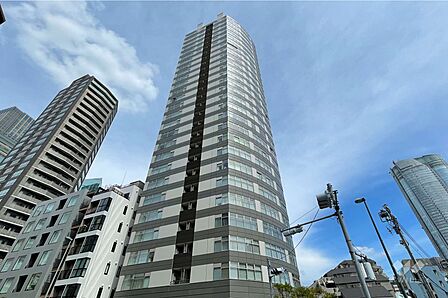 マジェスタワー六本木の外観(北西側から)