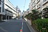 その他：敷地の北東側前面道路（北西側から）