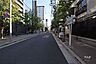 その他：敷地南西側の前面道路