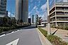その他：敷地北東側の前面道路(南東側から)