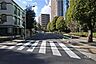 その他：敷地南東側の前面道路