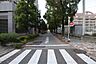 その他：敷地北東側の前面道路(南東側から)