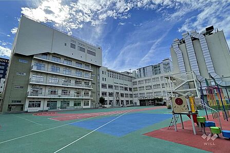 久松小学校[公立]の外観