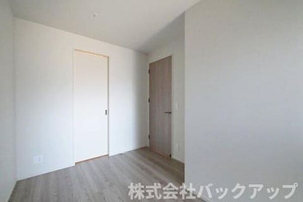 洋室を拡大表示