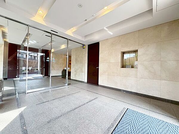 エントランスを拡大表示