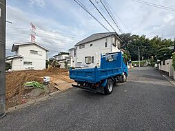 2階建てゆとりの間取り カースペース2台