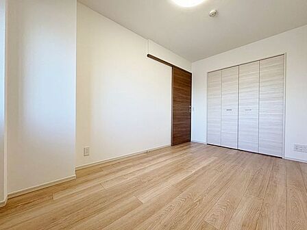 「居心地の良いナチュラル空間」お家時間を穏やかに過ごせる寛ぎの空間です。居心地の良さを実感して頂けるお部屋となっております。