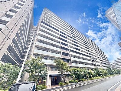 外観：「～ソライエグラン流山おおたかの森マークススクエア～」8階×南西向き。84平米の開放的な住戸。ペット飼育可能マンションです。