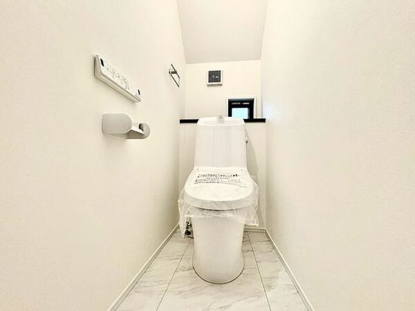 トイレを拡大表示
