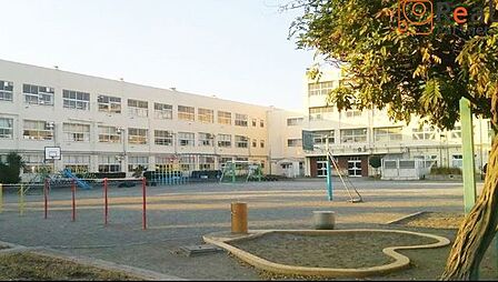 横浜市立希望ヶ丘小学校 徒歩6分。 430m