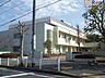周辺：横浜市立釜利谷中学校 徒歩16分。 1280m