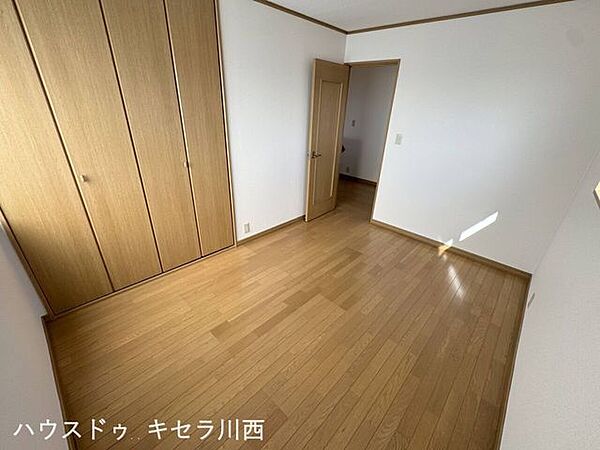 洋室を拡大表示