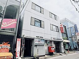 新大久保駅前郵便局 390m