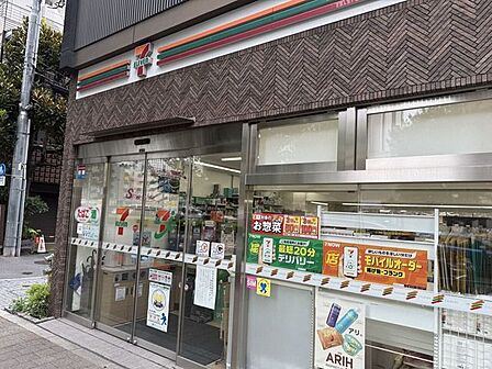 セブン-イレブン 北新宿1丁目店 420m