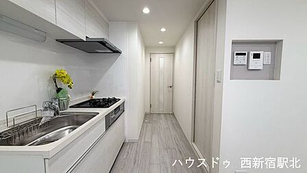 洗面所に繋がる動線です。