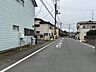 外観：前面道路含む現地写真