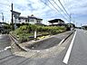外観：第一種低層住居専用地域という区域にある土地です。その名のとおり、建築できる建物の高さや種類が制限されています。2階建てまでの住宅が中心の街並みで過ごしやすい環境です。