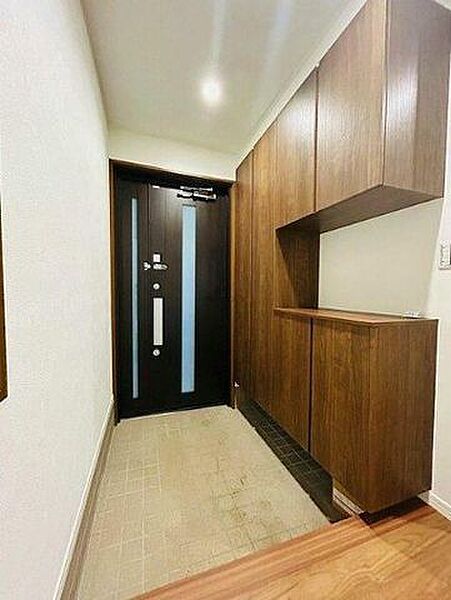 玄関を拡大表示