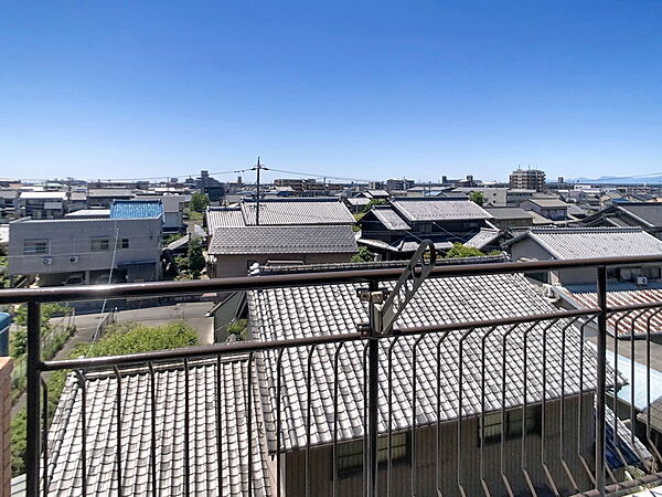 バルコニーを拡大表示