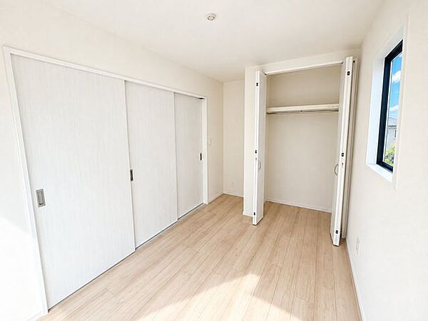 洋室を拡大表示