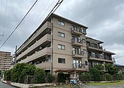 [外観] 「ライオンズマンション桶川」6階建てマンション、JR高崎線「桶川」駅より徒歩10分の立地