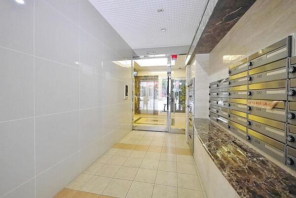 ラ・ヴェリテ鍛冶町