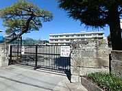千葉市立稲毛小学校 徒歩8分。 600m