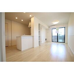 グラン・アルカディアIII 102 1階1LDKのリビング/ダイニング