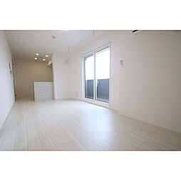 サンライズガーデンさくら 301 3階1LDKのリビング/ダイニング