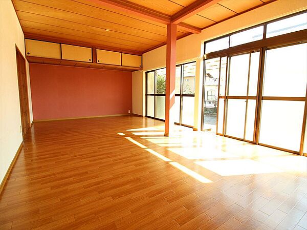detached 茨城県常総市若宮戸

地図を見る