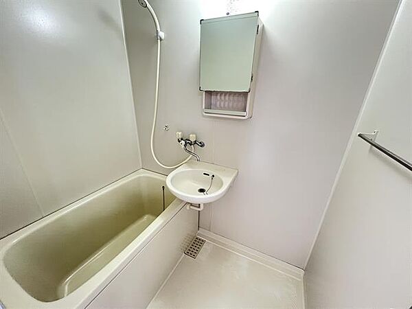 apartment 茨城県稲敷郡美浦村大字木原
木原の賃貸情報を見る
物件地図