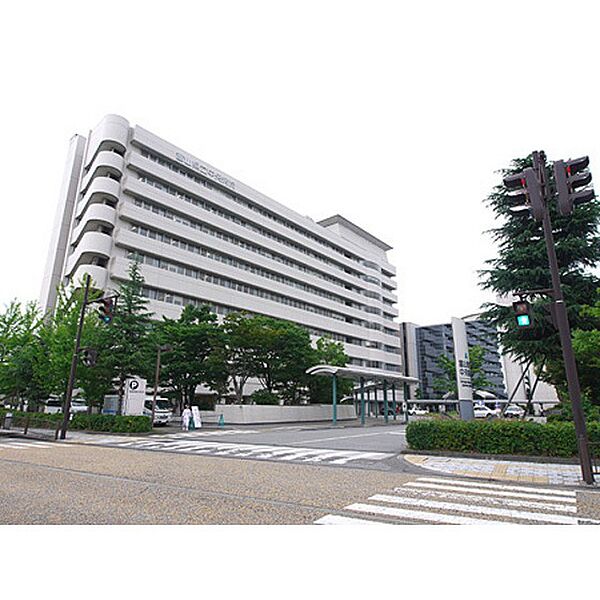 画像17:病院「富山県立病院まで2300ｍ」