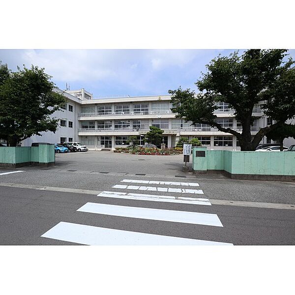 アズ・アールヴォリ町村