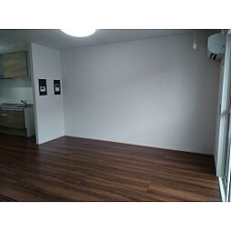 クロワール 202 2階1LDKのリビング/ダイニング