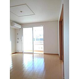 フォーシーズンズB 2LDKの写真