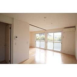 プリムヴェール 101 1階2DKのリビング/ダイニング