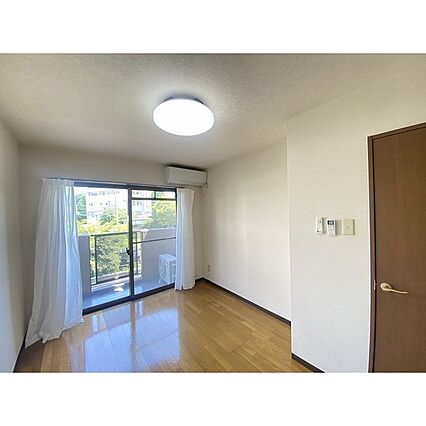 ボヌール二の宮_内装_2