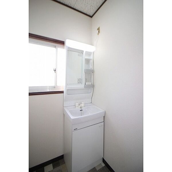 detached 茨城県稲敷郡美浦村土屋
土屋の賃貸情報を見る
物件地図