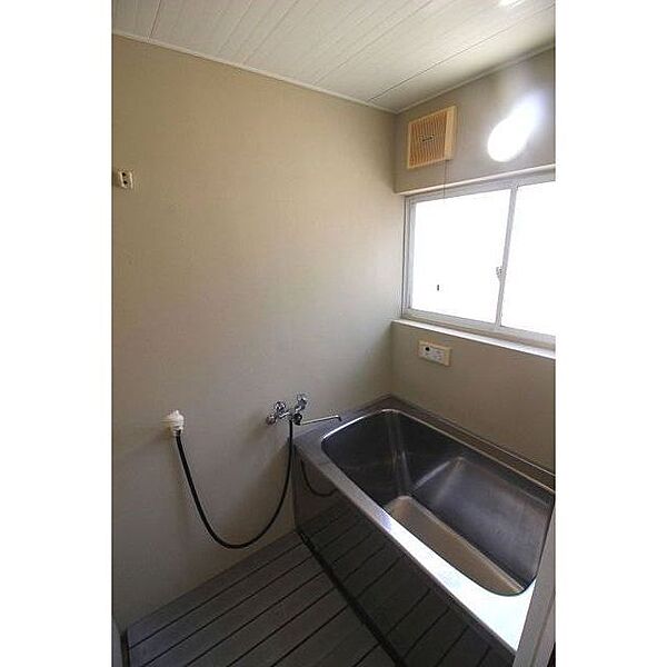 detached 茨城県稲敷郡美浦村土屋
土屋の賃貸情報を見る
物件地図