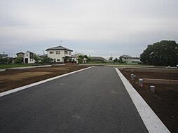 稲敷郡阿見町大字荒川本郷　売地　11