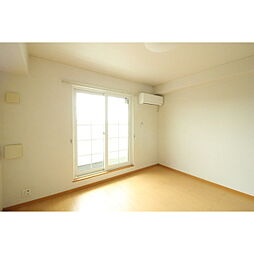 ヴィラ・フィオーレ 202 2階1LDKのリビング/ダイニング