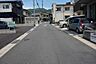 周辺：交通量の少ない前面道路です♪