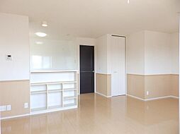 メルクールランペ 301 3階2LDKの室内