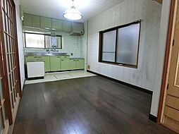 三和町7番11戸建 5LDKの室内
