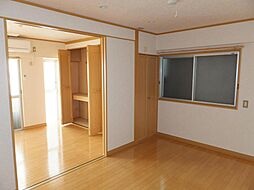 ストーリアヒカリマチ 402 4階2DKのリビング/ダイニング