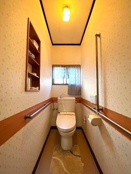 トイレを拡大表示