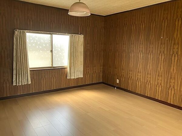 洋室を拡大表示