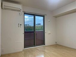 エスコート和音A 103 1階1Kのリビング/ダイニング