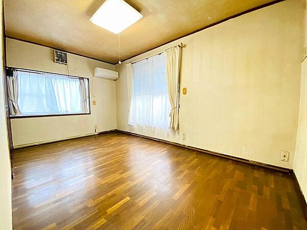 洋室を拡大表示